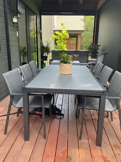 Table et chaises de jardin, View more