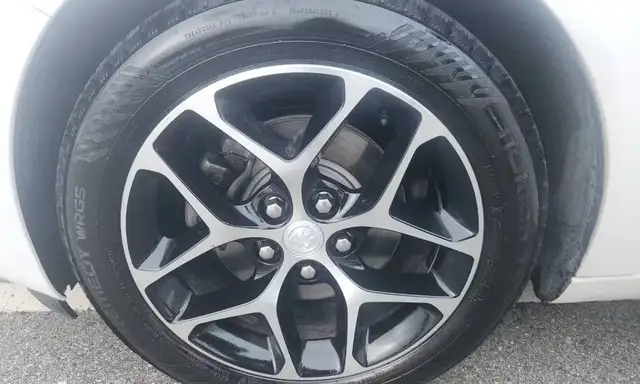 2017 Buick Regal588273941092116482