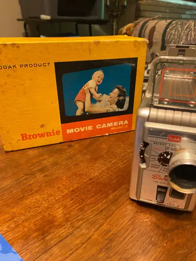Very good condition and appears to be working. The film runs through the camera. New film can be pur...