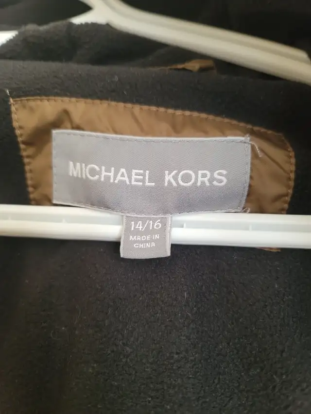 MICHAEL KORS KIDS WINTER JACKET SIZE 14-16 in Kids & Youth in Mississauga / Peel Region - Image 2