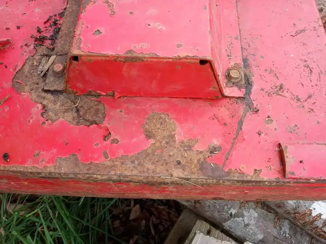 Massey Ferguson 4215 Mower Deck in Lawnmowers & Leaf Blowers in Annapolis Valley - Image 7