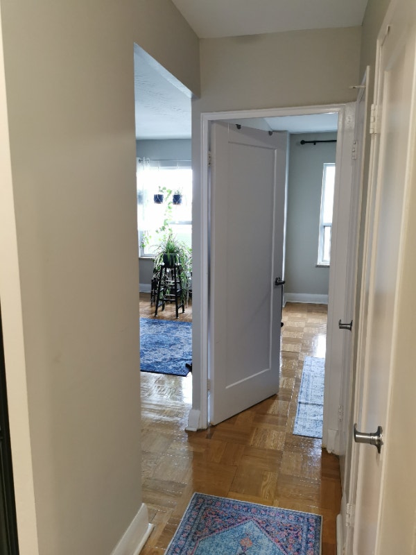 Downtown room for rent in shared apartment (short & long term) Short Term Rentals City of