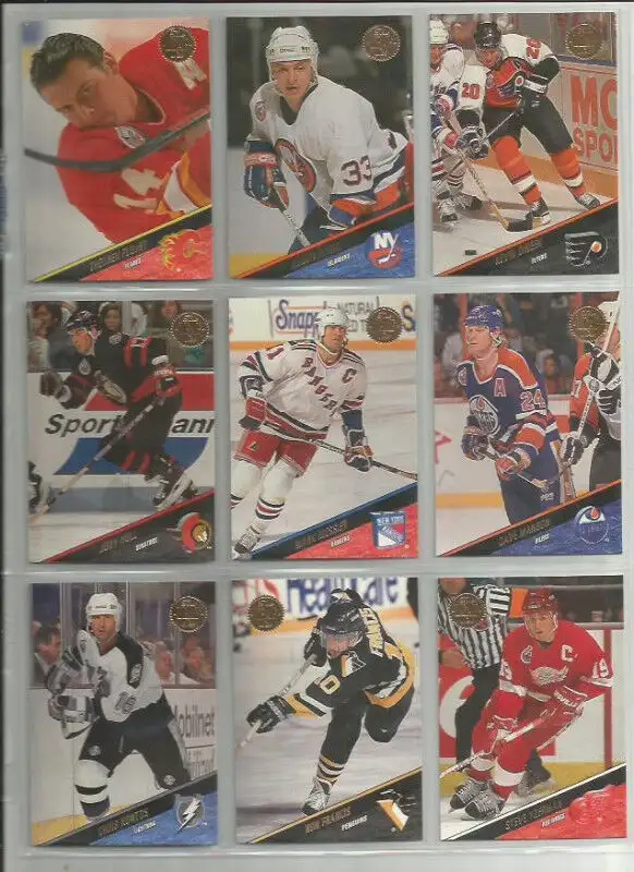 CARTE DE HOCKEY 1993/1994 LEAF SERIES ONE FULL 220 CARTES in Arts & Collectibles in Thetford Mines - Image 4