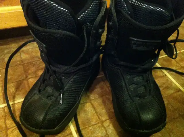 Snowboard Boots Womens Girls Black LaMar Snow Board Boarding 5 6 in Snowboard in Markham / York Region - Image 8