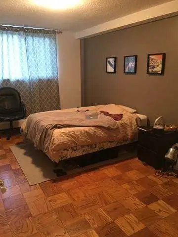 KENSINGTON SPACIOUS 2 BDRM APT