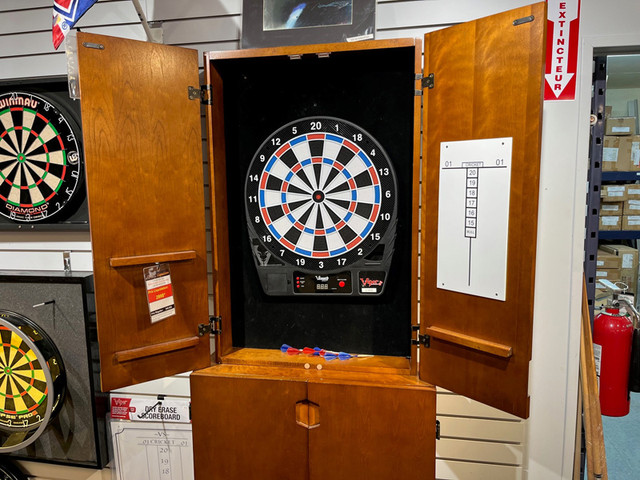 Cabinet de dards mural deux-morceaux two-piece dartboard cabinet dans Jouets et jeux  à Laval/Rive Nord - Image 3