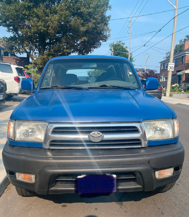Blue Toyota 4Runner 2000 in Cars & Trucks in City of Toronto - Image 2