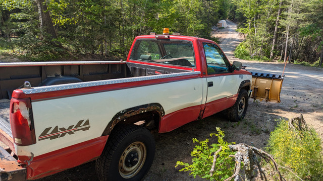 1994 GMC Sierra 2500 in Cars & Trucks in Timmins - Image 2