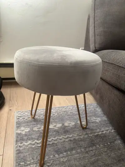 pouf, repose pied, View more