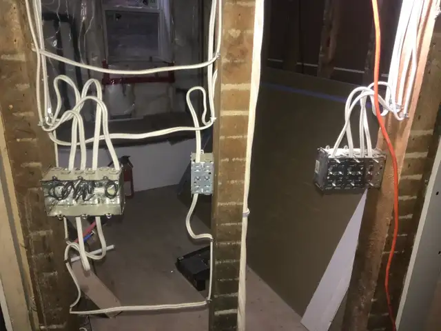 Electrical Services Licensed Electrician  in Electrician in Oshawa / Durham Region - Image 7