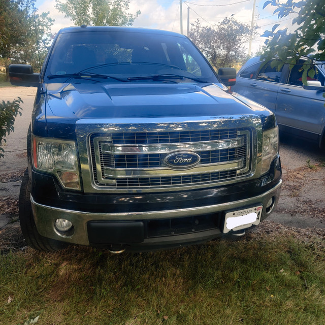 2014 Ford F150 XLT/XTR Single Owner. Excellent Condition in Cars & Trucks in Oakville / Halton Region