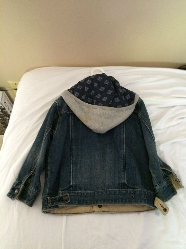 Gap jean jacket or Polo rain coat in Clothing - 5T in City of Toronto - Image 3