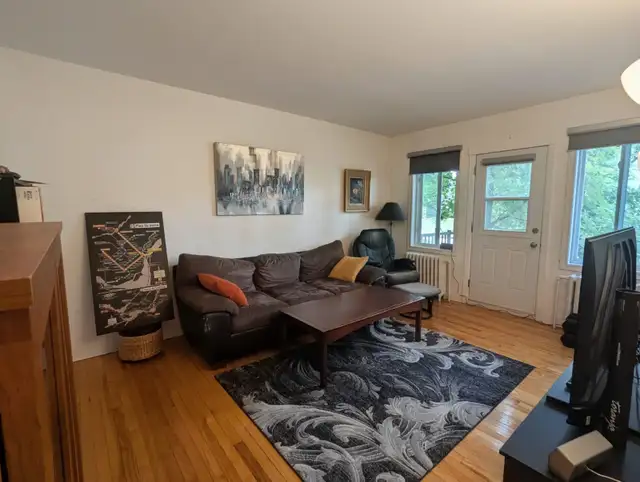 Ahuntsic CESSION DE BAIL- grand 4 ½ -RDC , DISPO Novembre in Long Term Rentals in City of Montréal - Image 2