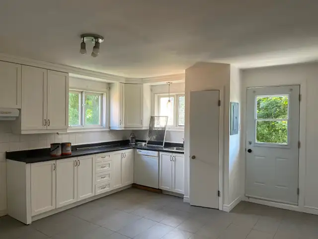 5.5-Bedroom Apartment