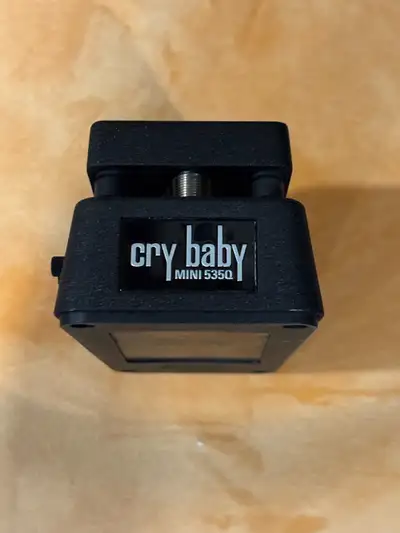 wah pedal: Dunlop 535Q Mini, View more