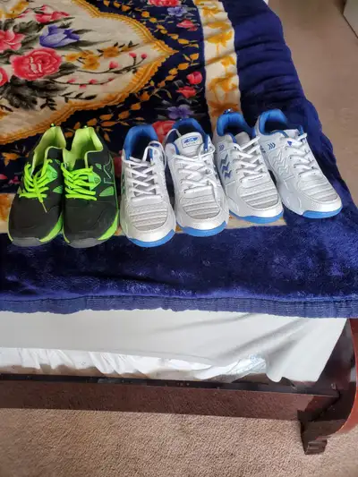 Running shoes ( Sneakers ), View more