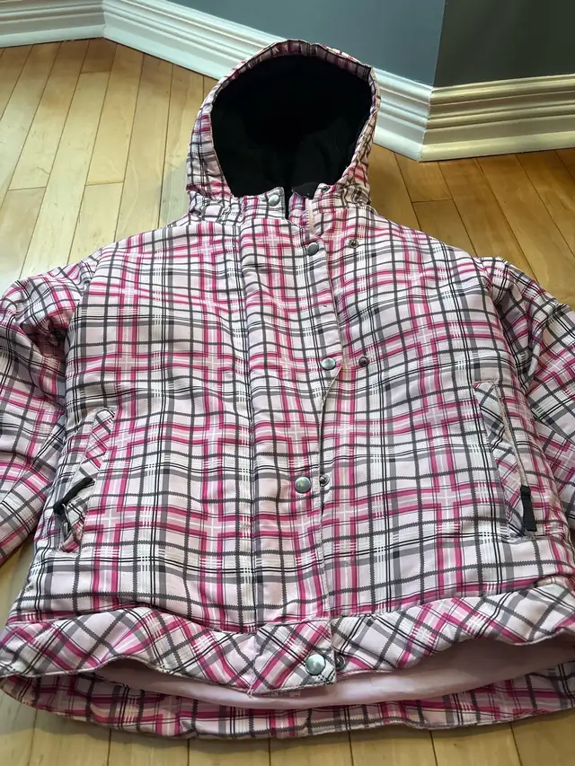 Vibrations winter jacket size s/p in Kids & Youth in Oshawa / Durham Region - Image 2