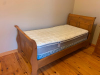 Solid wood single sleigh bed