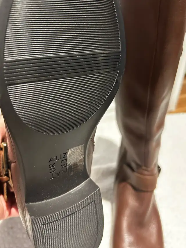 Women’s footwear in Women's - Shoes in Markham / York Region - Image 4