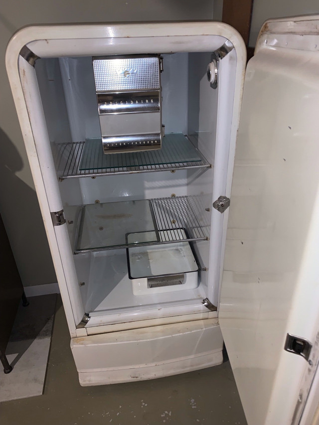 Réfrigérateur GM vintage antique dans Réfrigérateurs  à Laval/Rive Nord - Image 2