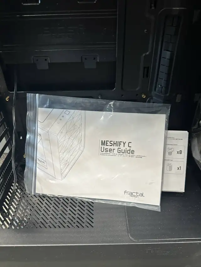 Meshify C Computer Case in Desktop Computers in Windsor Region - Image 4