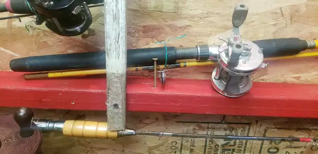 Choice fishing rod baitcaster TROLLING  spinning  CASTER fly in Fishing, Camping & Outdoors in Ottawa - Image 7