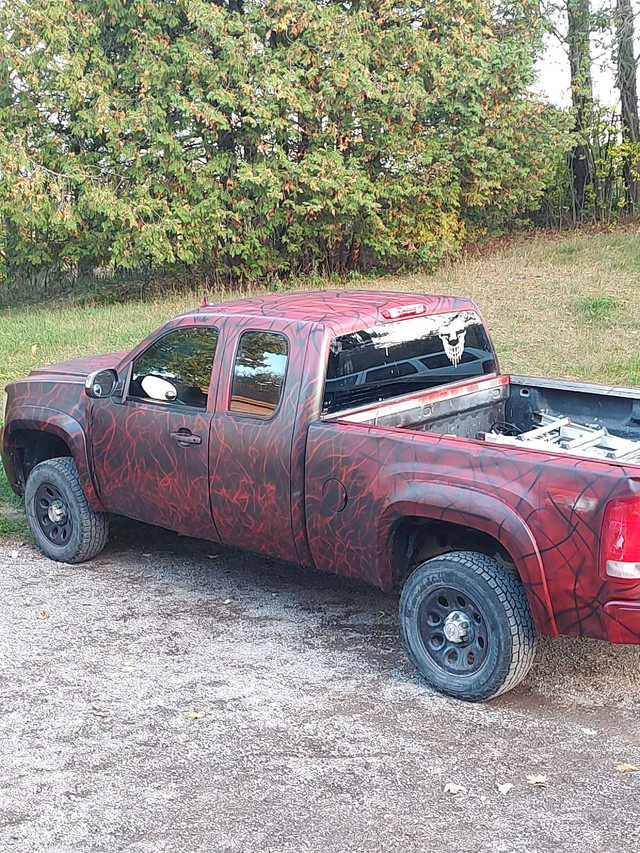 09 GMC SIERRA CUSTOM PAINT in Cars & Trucks in Markham / York Region