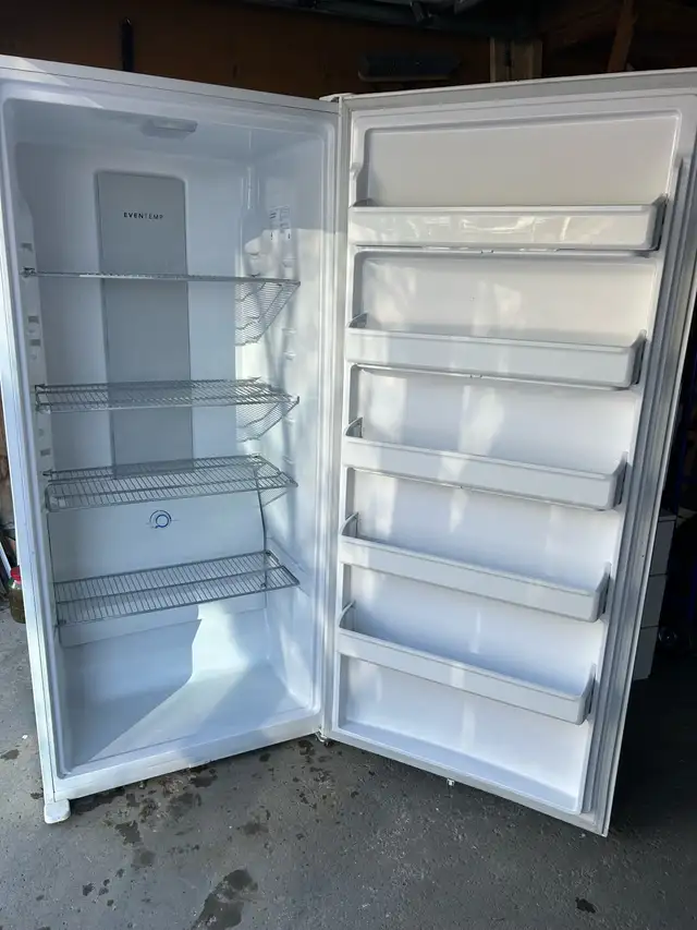 upright freezer 419781855035402243
