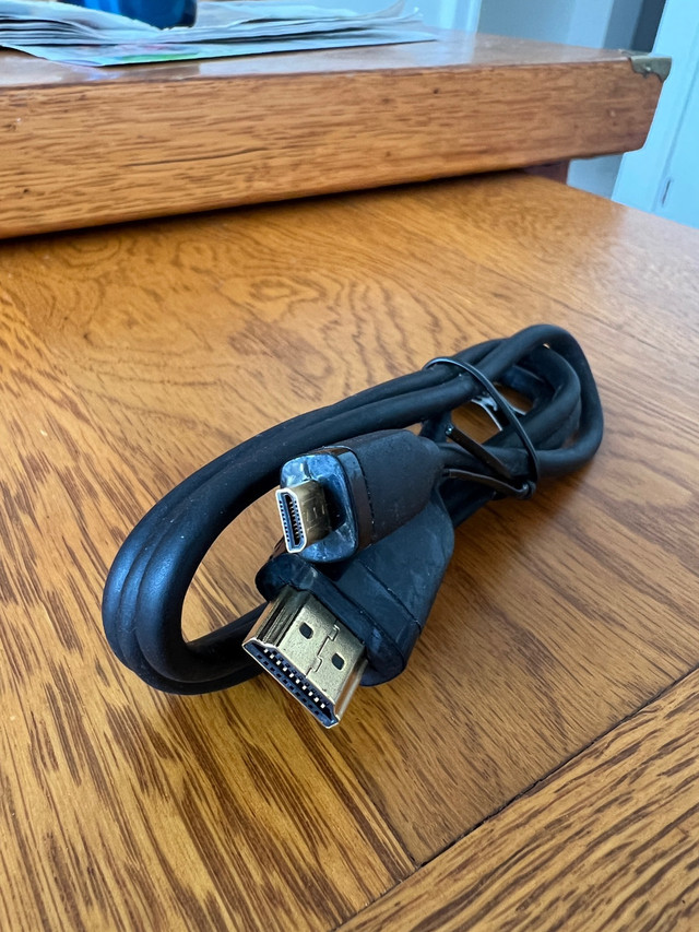 Sony IM820 HDMI to Micro-HDMI cable 3ft new in General Electronics in Markham / York Region