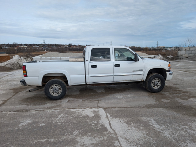 2006 sierra in Cars & Trucks in Kawartha Lakes
