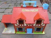 Fisher Price Toy / Jouet - #952 Family House / Maison de famille