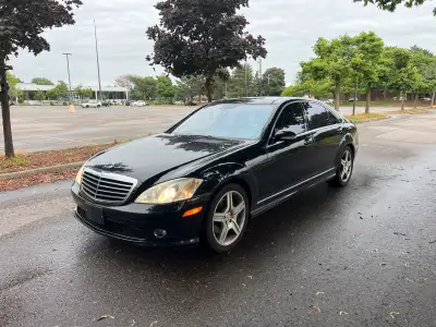 S550 in great shape - LOW MILEAGE Two small claims One of them glass record Soft closing doors Night...