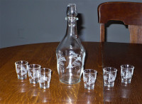 Vintage Liqueur Set 6 shot size glasses decanter with stopper