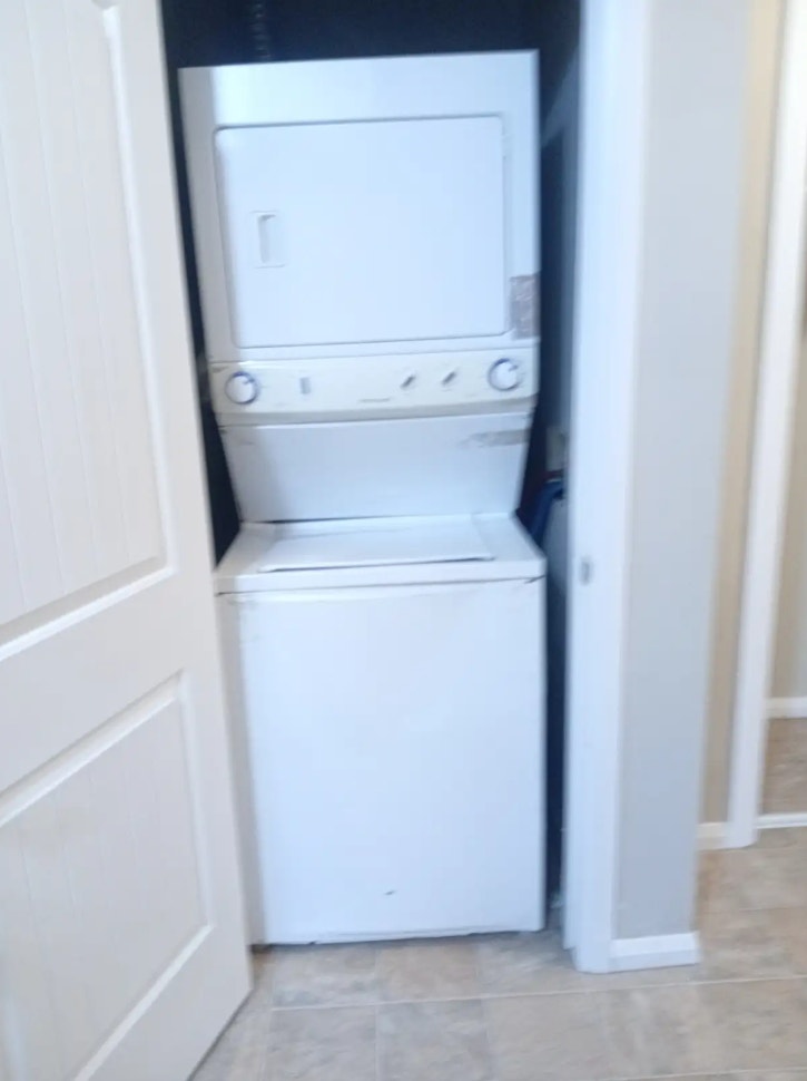 Downtown 2 bedroom rental 5