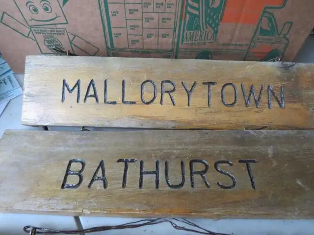 4 ONTARIO TRAIN DEPOT STOPS WOOD SIGNS HOME MADE in Arts & Collectibles in Mississauga / Peel Region - Image 4