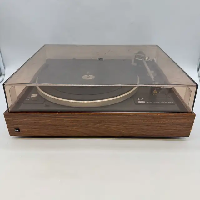 Vintage 1970s Dual 502 Belt Drive Turntable Record Player Tested in Stereo Systems & Home Theatre in City of Toronto - Image 2