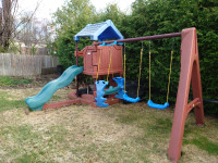 Kids Play Structure / Swing Set