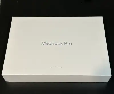 15” MacBook Pro 2018 6C i7 16GB 4GB GPU SSD Charger, View more