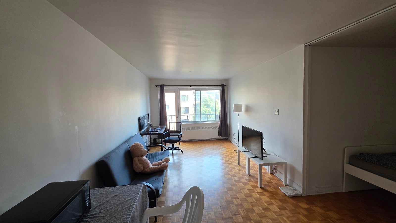 Studio près du métro Côte-des-Neiges — photo 1