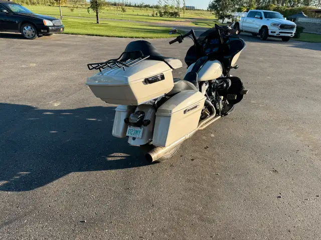 2023 road glide st in Sport Touring in Regina - Image 6