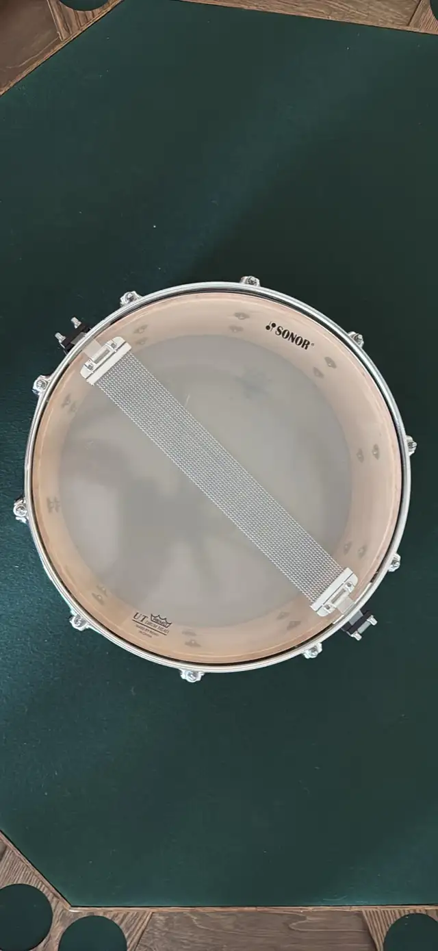 Sonor all maple snare drum in Drums & Percussion in Hamilton - Image 6