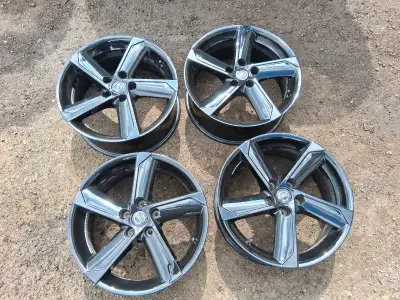 OEM Nissan Sentra 18 inch rims with TPMs 5x114 66.1 TPMs sensors works fine Also fits Altima Maxima...
