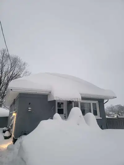Do you need the snow off your roof and dont want to over pay feel free to message me 705-323-2526