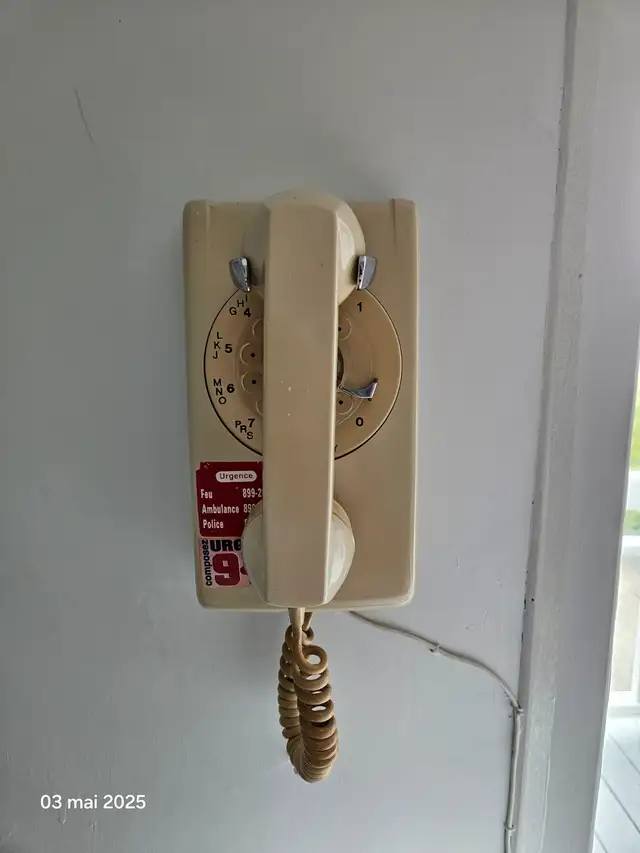 téléphone filaire in Home Phones & Answering Machines in Edmundston - Image 2