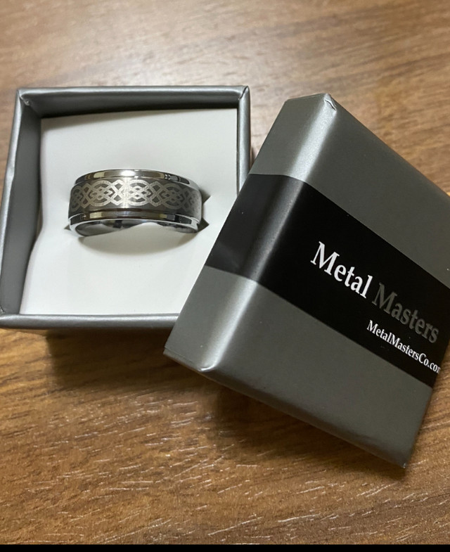 Men's ring in Jewellery & Watches in Kingston
