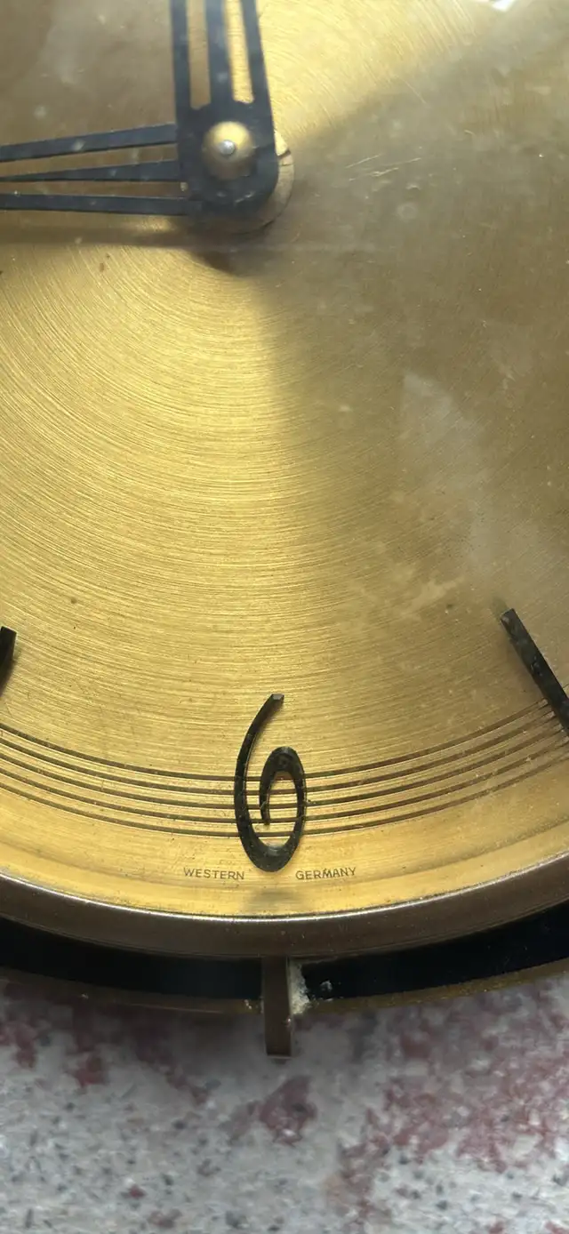 Western Germany Wall Clock in Home Décor & Accents in Ottawa - Image 5