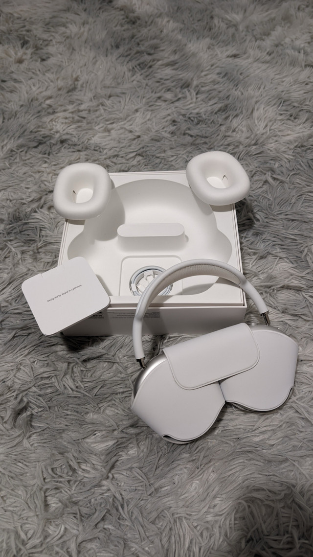 Apple Airpods Max Silver with Proof of purchase in Cell Phones in Moncton