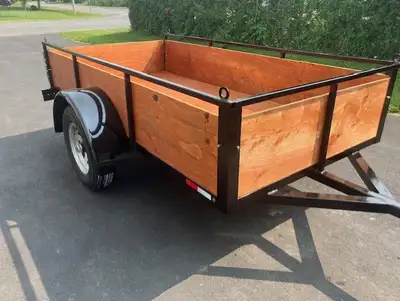 -remorque neuve 4x8 tout-usage 2025 -assemblé selon les plus haut standart de fabricant de remorque...