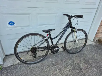 Tuned aluminum Trek Neko XS hybrid bike, View more
