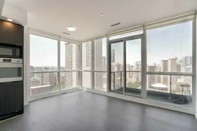 Luxury 2 Bed + 2 Bath Corner Suite | 28th Floor | Financial District | Direct PATH Access Available...